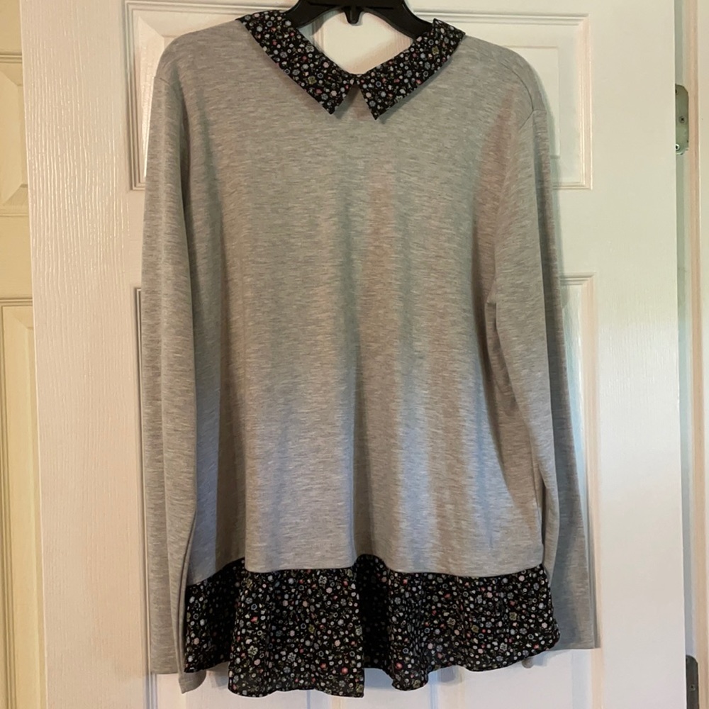 Loft heather gray and floral blouse